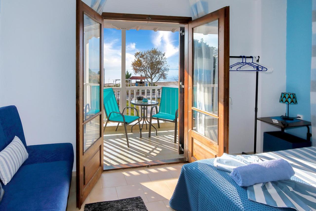 Maras Marinas Home Nikíti Kültér fotó