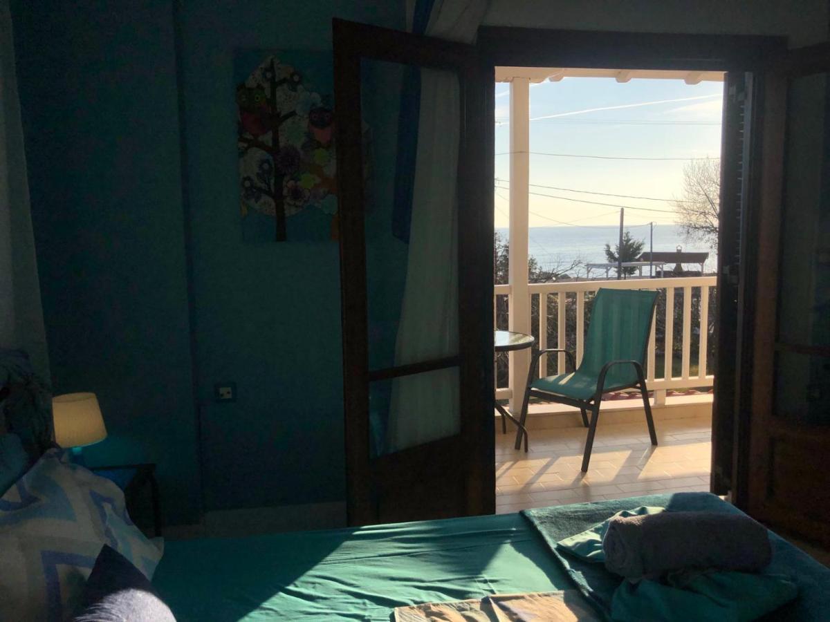 Maras Marinas Home Nikíti Kültér fotó