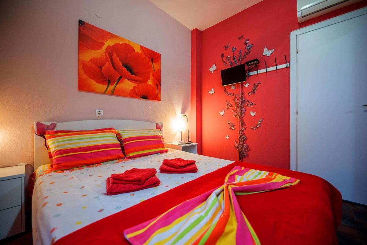 Maras Marinas Home Nikíti Kültér fotó