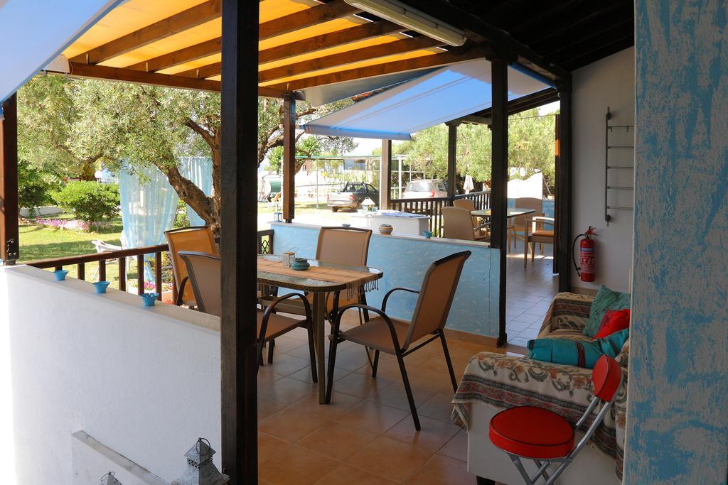 Maras Marinas Home Nikíti Kültér fotó